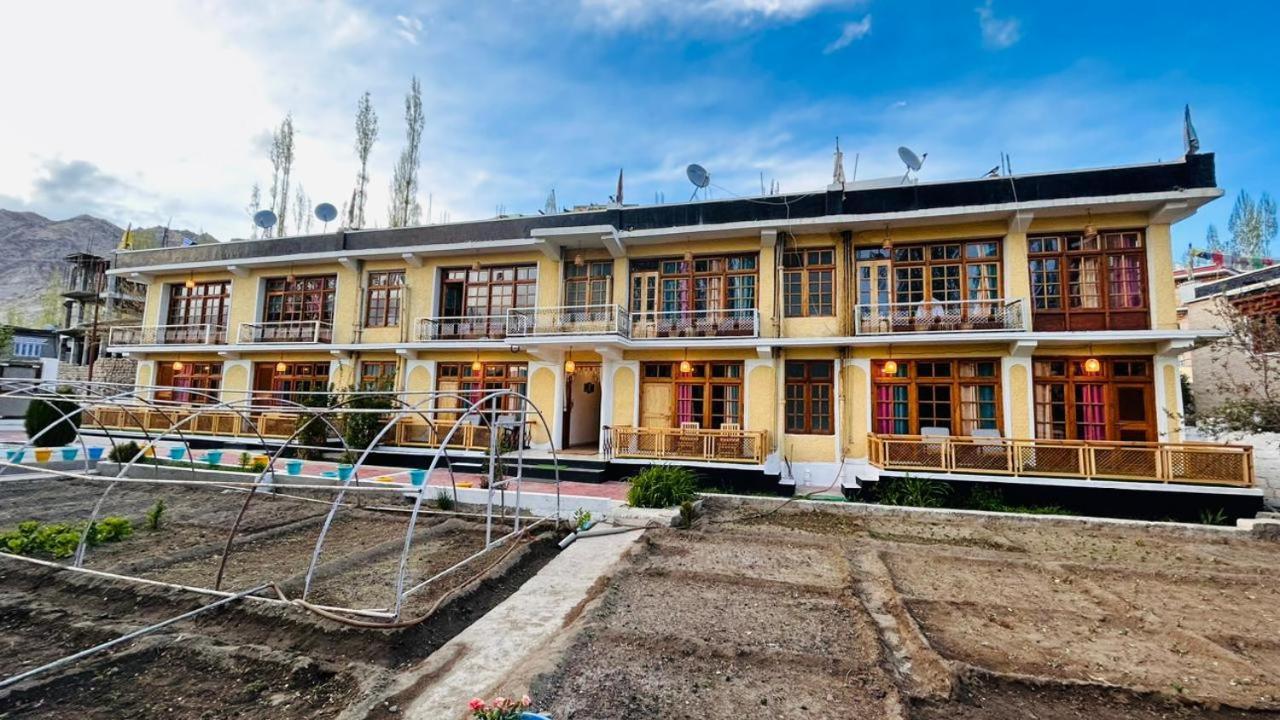 Snow Lion Ladakh Hotel Leh Exterior photo